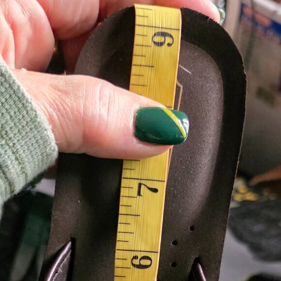 COACH ( 7 ) Women's Signature Platform Wedge Flip Flop Sandals Black/Beige - Picture 9 of 9